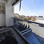 Lejlighed Axi - *
